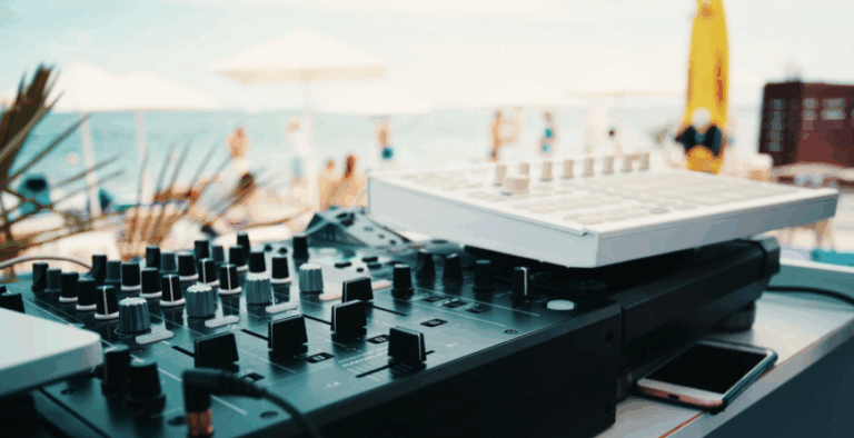 Festival musicali e concerti open-air in riva al lago